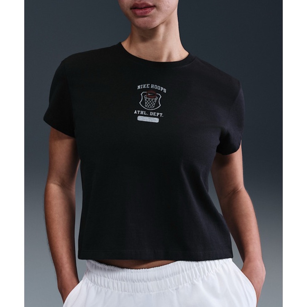 Nike Club Cropped Tshirt